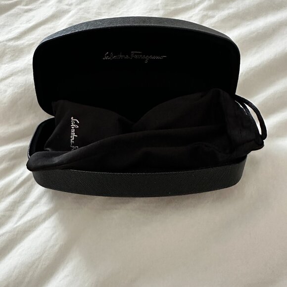 Salvatore Ferragamo SF866S Sunglasses with Original Case, Cloth, and Dust Bag Salvatore - Ferragamo Sunglasses Eyeglasses Case Hard Shell  main image 3
